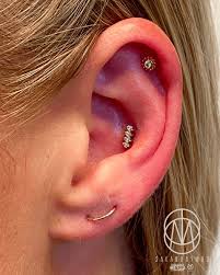Conch Piercing Pain, Healing Time, Risks & Other Faqs | Glamour Uk