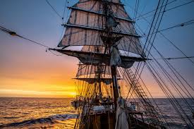 Ευρώπη) är jordens näst minsta världsdel till ytan men tredje folkrikaste, med ungefär 750 miljoner invånare (2018) varav över 90 procent talar språk som tillhör den indoeuropeiska språkfamiljen. Bark Europa Home Facebook