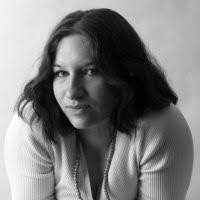 Casandra Peck's Instagram, Twitter & Facebook