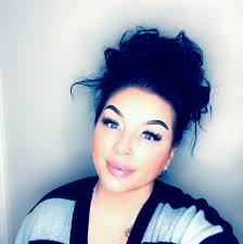 Margo Pierson's Instagram, Twitter & Facebook