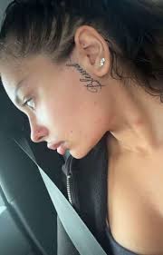 Melanie Medrano (melaniemedrano007)