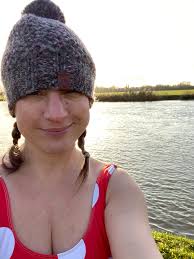 How Cold Water Swimming Saved Me in 2020