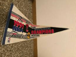 The utah jazz won 62 games this time, but secured the first spot overall in the nba. Vintage 1991 Nba Finals Chicago Bulls Vs Los Angeles Lakers Large Pennant Ebay