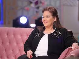 ونعى علاء مبارك نجل الرئيس الراحل حسني مبارك، الفنانة دلال عبدالعزيز، عبر صفحته الرسمية على موقع التواصل الاجتماعي «تويتر» قائلا: Ù…Ø­Ù…Ø¯ Ù‡Ù†ÙŠØ¯ÙŠ ÙŠÙ†Ø¹Ù‰ Ø¯Ù„Ø§Ù„ Ø¹Ø¨Ø¯Ø§Ù„Ø¹Ø²ÙŠØ² Ø¨ÙˆØ§Ø¨Ø© Ø§Ù„Ø´Ø±ÙˆÙ‚ Ù†Ø³Ø®Ø© Ø§Ù„Ù…ÙˆØ¨Ø§ÙŠÙ„