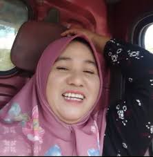 Simple Cheesy Tater Tot Breakfast Casserole 🤩