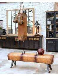 Sac De Frappe En Cuir Salle De Gym A La Maison Decoration Industrielle Interieur Pour Salle De Gym