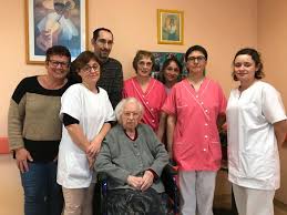 A 11h pour la météo st sulpice les feuilles, quelques nuages ne devraient pas g‚cher le ciel ensoleillé la vitesse du vent devrait osciller aux alentours des 6 km/h. Elle A Connu 17 Presidents De La Republique A Saint Sulpice Les Feuilles Germaine Filet Fete Ses 110 Ans Saint Sulpice Les Feuilles 87160