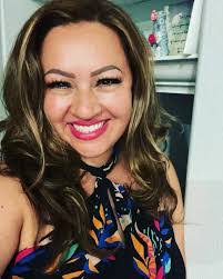 Gina Mcleod's Instagram, Twitter & Facebook