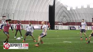 During his tenure, the fire constructed the $22 million cibc fire pitch on the north side of chicago serving 300,000 participants, launched the chicago fire rec soccer league (20,000 participants), grew the chicago fire juniors program (from 400 to 16,000 players across six states), and formed the chicago fire academy, which became a source for. Primera Practica Del Chicago Fire En Privatebank Fire Pitch Youtube