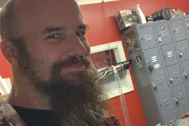 Fundraiser by Gisella Handelong : Help Tom's Family during a tough time.