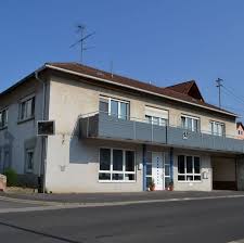 Haus kaufen oder verkaufen , finden sie ihr einfamilienhaus, reihenhaus unter 10.417 häusern auf willhaben. Haus Zum Verkauf 97753 Karlstadt Mapio Net