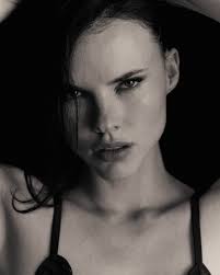 Lauren Buys // @lauren.buys photographed by Sergio Avellaneda //  @sergio__avellaneda