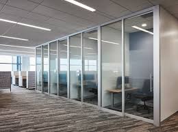 Create Touchdown Spaces For Employees That Also Let In Natural Light With Ki S Evoke And Lightline Architectural With Images Architecture Glass Wall Systems Office Remodel