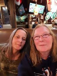 Gretchen Warner's Instagram, Twitter & Facebook