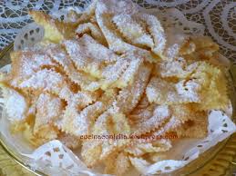 Possono essere sia fritte che al forno. Chiacchiere Di Carnevale 2014 Cucinaconlella