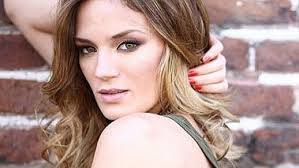 Paula Chavez's Instagram, Twitter & Facebook