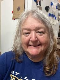 Melody Lloyd's Instagram, Twitter & Facebook