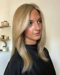 Hannah Kingry's Instagram, Twitter & Facebook