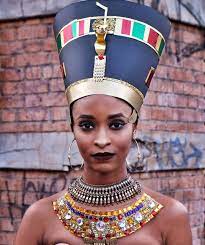 363 Likes 2 Comments Jazmin Blackwomenincostume On Instagram Nefertiti Blackwomenincostume Halloween Costumes Friends Halloween Costumes Cosplay
