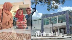 Tahap 3 muzium ini menjadi tuan rumah galeri quran dan manuskrip, galeri seni bina islam. Menengok Indahnya Museum Kesenian Islam Malaysia Yang Dirujuk Khofifah Untuk Bisa Dibangun Di Madura Tribun Jatim