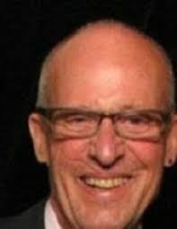 Janine Wray's Instagram, Twitter & Facebook