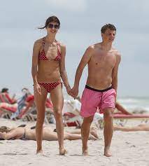 Недавно супруги без лишней шумихи оформили развод. Alisa Kazmina Pervaya Oficialnaya Zhena Arshavina