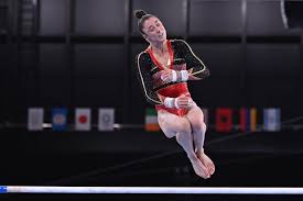 Belgium's nina derwael wins gold in uneven bars. Olympia Nina Derwael Qualifiziert Sich Fur Das Finale Am Stufenbarren