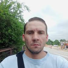 Cześć Czy na Mięguszowiecką Przełęcz pod Chłopkiem warto zabrać kask ?