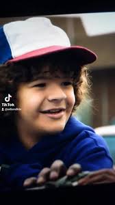 Dustin Season 2 Smile