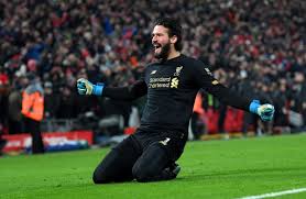 The goalkeeper suffered the issue in. Klopp Elogia Assistencia De Alisson Para Gol De Salah Veja Video Futebol Internacional
