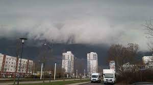 Heute nachmittag und am abend besteht die gefahr des auftretens schwerer gewitter, die sich nur langsam nach osten verlagern. Vorabwarnung Vor Schwerem Gewitter In Halle Du Bist Halle