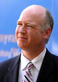 Congressman Robert Aderholt draws two last-minute Democratic challengers