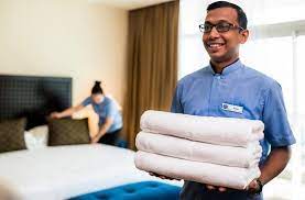 Melaksanakan pengawasan dan pengecekan tentang kebersihan, kelengkapan kamar, koridor, station atau linen room yang tidak semestinya. Pengertian Housekeeping Tugas Dan Tanggung Jawab Di Hotel