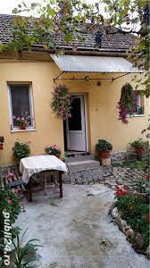 Casa pretabila pentru pensiune cu 8 camere de vanzare in orasul de jos. Vand Casa 6 Cam 200 0 Mp Muncitoresc Resita Caras Severin Publi24