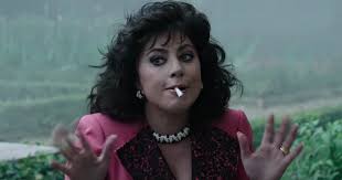 Lady gaga as patrizia reggiani looks as stunning as ever. 8ch Rsosaxyspm