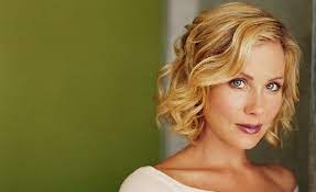 Another Of The Incredible Chin Length Hairstyles For Women And Looks Utterly Glamorous And Chic On All Chin Length Hair Hair Styles Medium Length Hair Styles