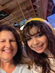 Mindy Ingram's Instagram, Twitter & Facebook