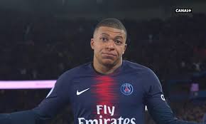 But while footie fans seemed to love the frenchman's cele, united keeper david de gea certainly didn't. What Does It Mean Fans Debate Significance Of Kylian Mbappe S Celebration Against Marseille Daily Mail Online