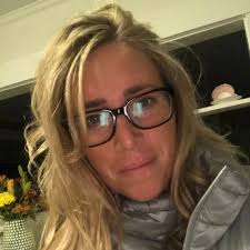 Kate Gore (@KateFoye)