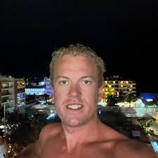 What sports bars are in Medellin, Colombia?