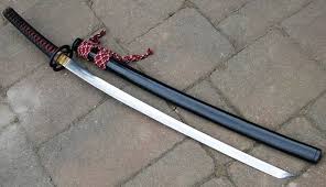 Katanas Japonais Stage De Forge Coutelier Au Fil De La Lame In 2020 Knife Pocket Knife Carving Forks