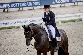 From the summer of 2013 took dorothee schneider training and conditioning of several horses owned by the edwin kohl. Horse Of The Month Showtime