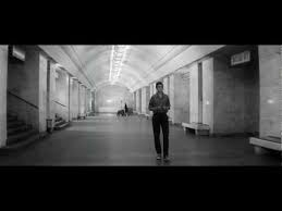 кто поет песню а я иду шагаю по москве Nikita Mihalkov Ya Shagayu Po Moskve Youtube