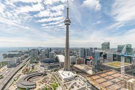 The cn tower is considered one of the seven wonders of the modern world, and is the most popular tourist attraction in toronto, ontario.join chief operating. Aktualisiert 2021 Simply Comfort Unbeatable 53 Floor Cn Tower View Appartement In Toronto Tripadvisor