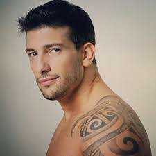 Daniel Simonetti's Instagram, Twitter & Facebook