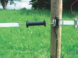 Remote control electric door lock swing gate electromagnetic yard fence gate lock. Electric Fencing Electric Fence Gates 40mm End Strain Gate Hook Insulator
