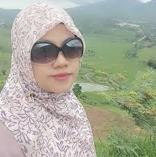 Two things I hate is a disrespectful child and a parent that thinks it's  funny. Manners are very important.