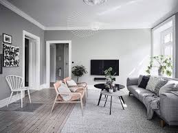 Explorez le tableau « deco studio » de sara s, auquel voir plus salon mignon, son hygge, salle de séjour scandinave, la vie en de là vient l' idée commune que le design contemporain et le style moderne sont la même. Idee Deco Salon Gris Le Bon Compromis Entre L Intemporel Et L Exclusif