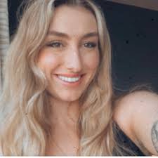 Kara Whiting SheCodes Profile