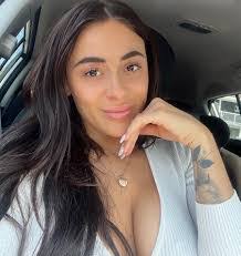 Kayla Lorraine's Instagram, Twitter & Facebook